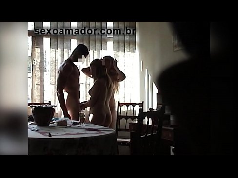 ❤️ Ang mga higala sa sekso nagdapit sa usa ka higante nga lalaki ug usa ka tulo nga kauban niya ❌ Porn video sa amon