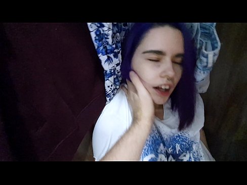 ❤️ Nakit-an akong igsoong babaye sa aparador ug gitabangan siya sa iyang cum ❌ Porn video sa amon